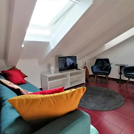 Mercanti Attic Version Daire Milano