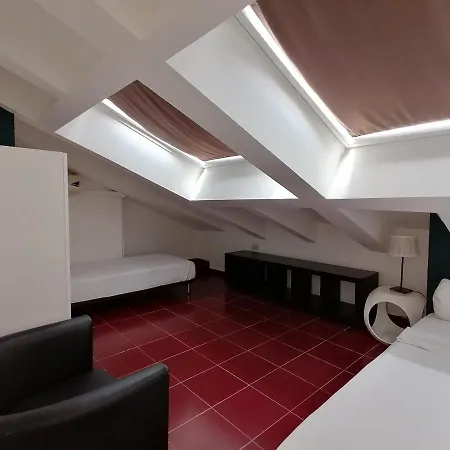 Mercanti Attic Version דירה *