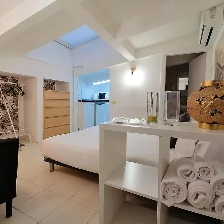Mercanti Attic Version מילאנו