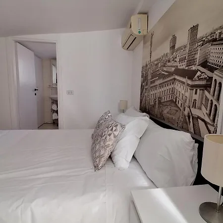 Mercanti Attic Version Daire Milano
