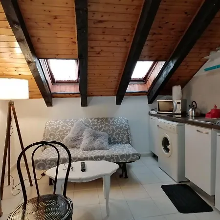 Mercanti Attic Version Daire