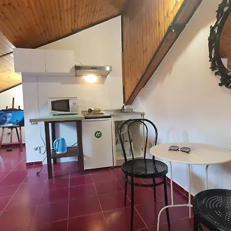 Mercanti Attic Version דירה