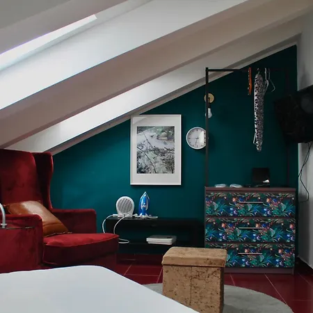 Mercanti Attic Version Milano