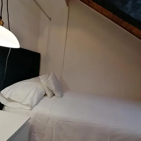 شقة Mercanti Attic Version
