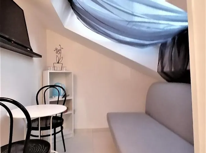 شقة Mercanti Attic Version *