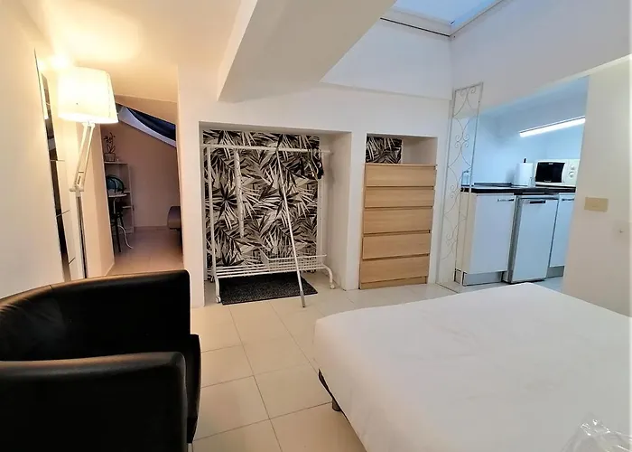 Mercanti Attic Version شقة *