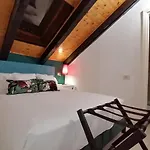 Mercanti Attic Version * Milán