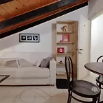 Mercanti Attic Version * Milán