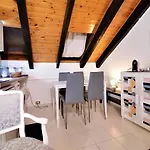 Mercanti Attic Version Apartamento Milán