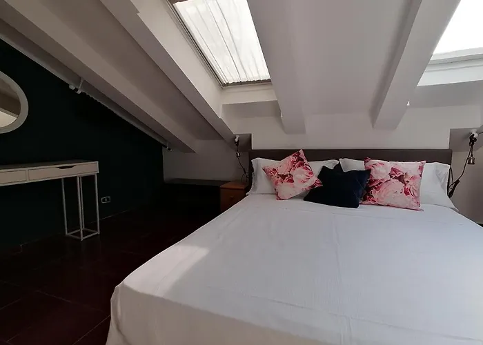 Mercanti Attic Version Daire *