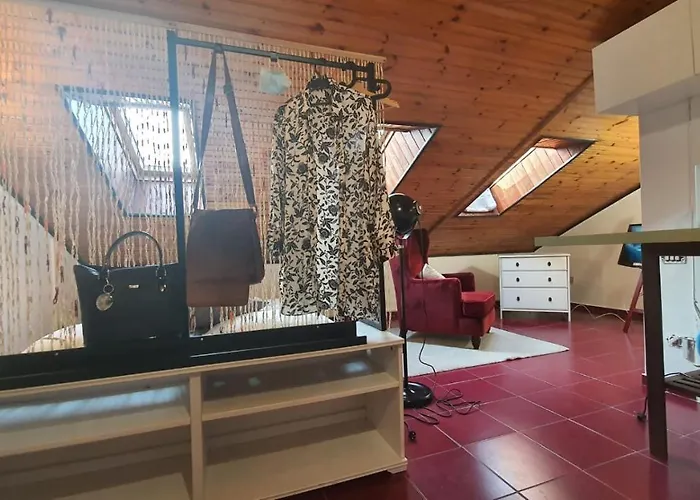 Mercanti Attic Version *