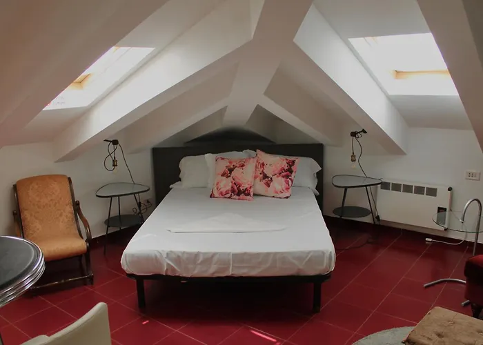 Mercanti Attic Version Daire Milano