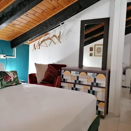 Mercanti Attic Version *